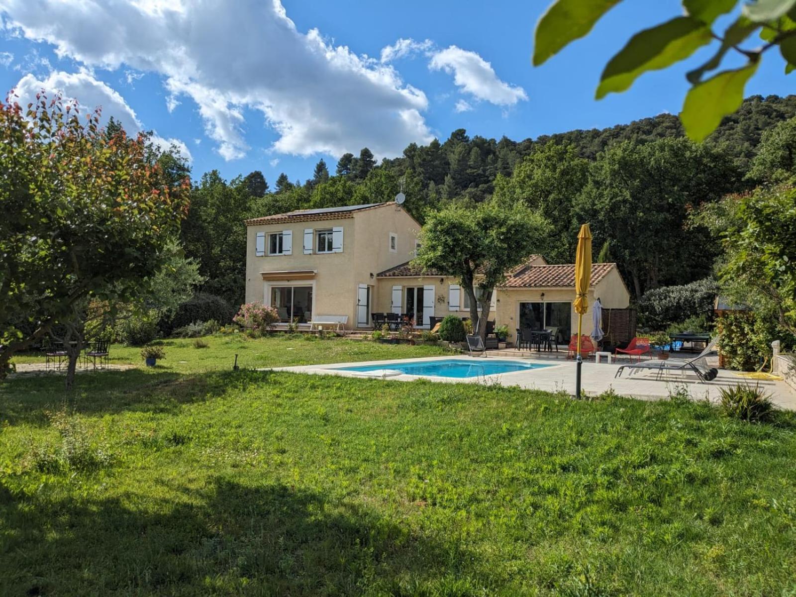 Villa Calme Avec Piscine A Greoux 외부 사진