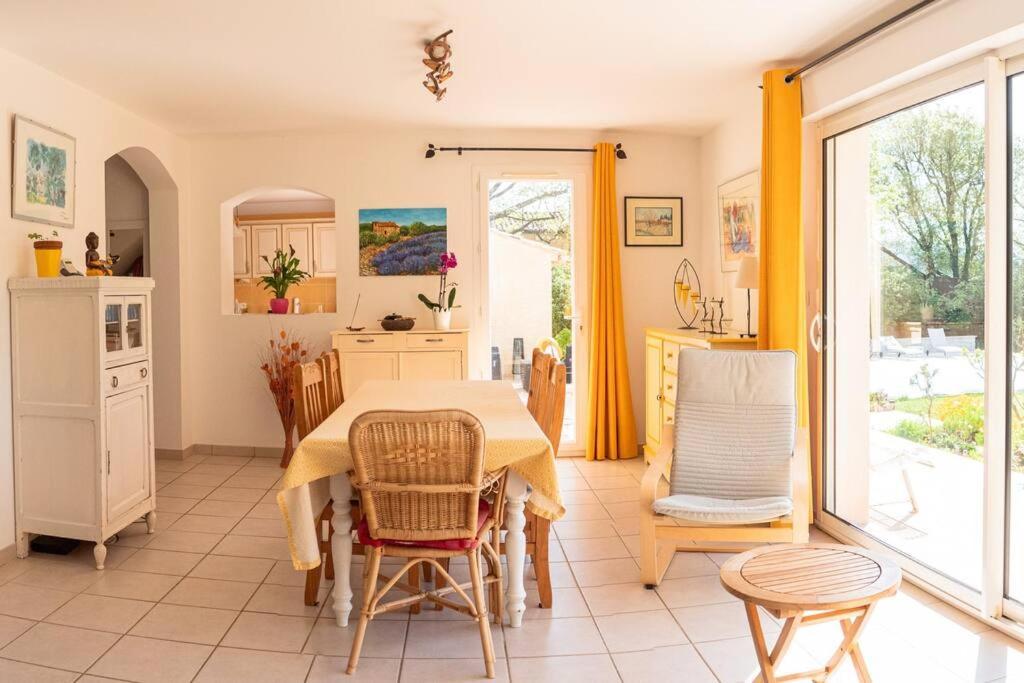 Villa Calme Avec Piscine A Greoux 외부 사진