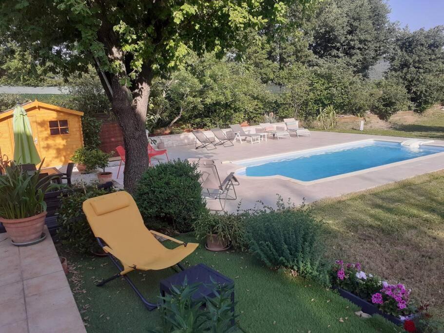 Villa Calme Avec Piscine A Greoux 외부 사진