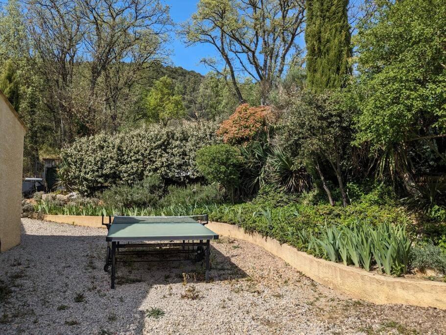 Villa Calme Avec Piscine A Greoux 외부 사진