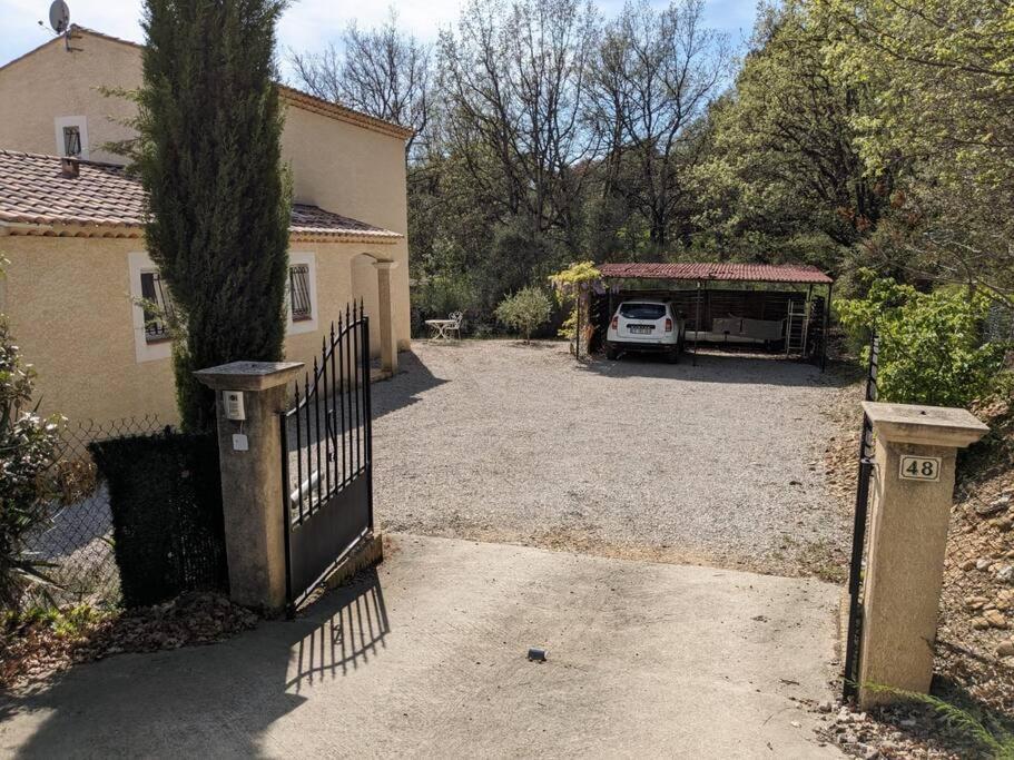Villa Calme Avec Piscine A Greoux 외부 사진